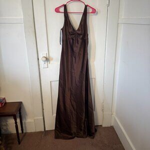 Women's brown evening gown. Size 14. NWT.